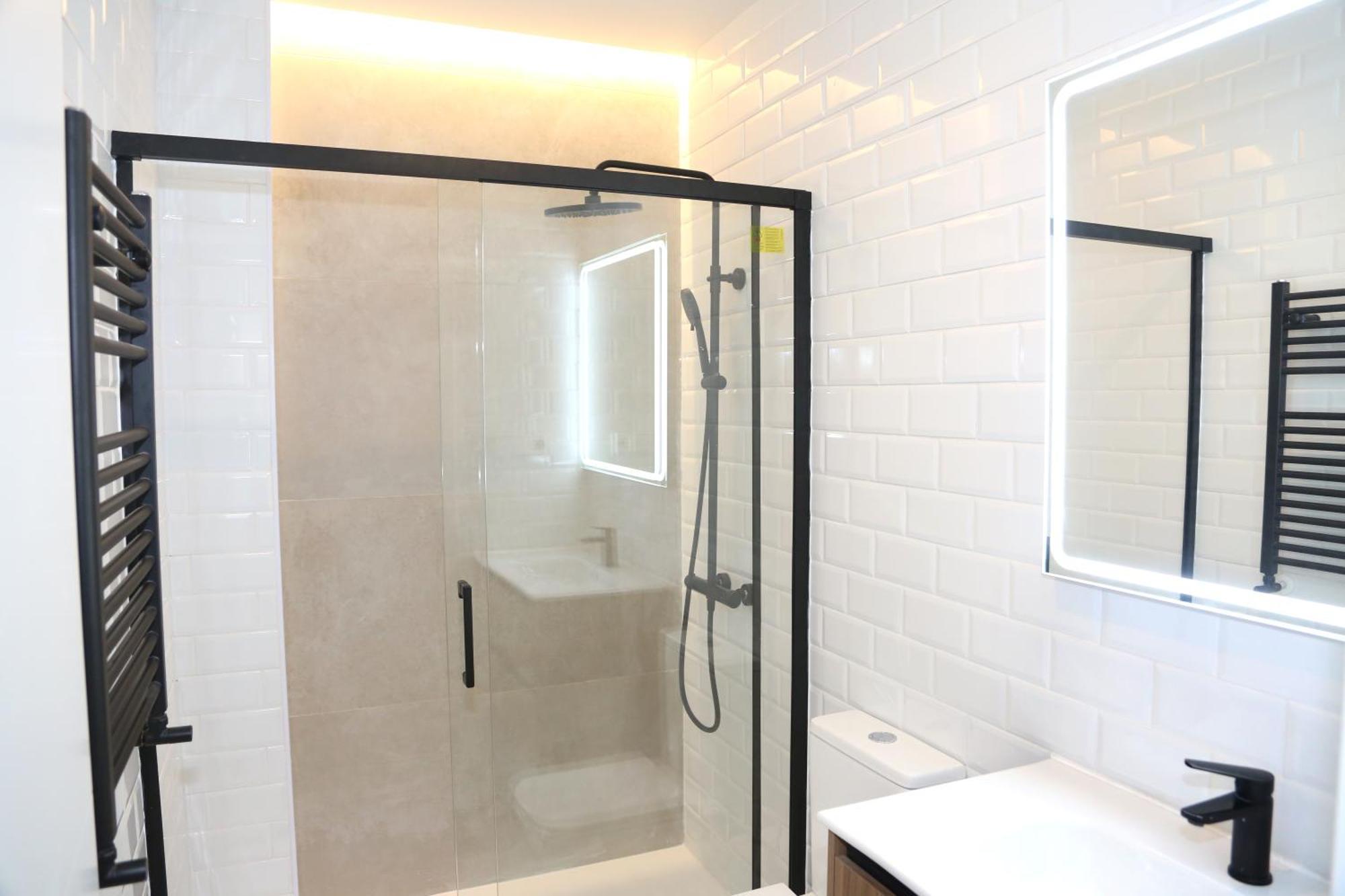 Piso Boutique Frente Al Casco Viejo De Bilbao Lejlighed Eksteriør billede